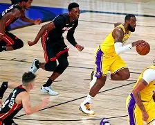 365游戏中心免费下载-nba总决赛正如火如荼地进行,球迷们都在纷纷